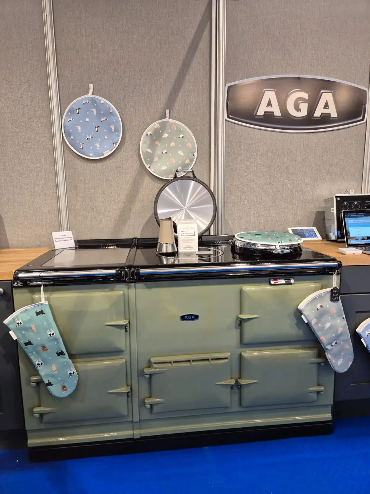 Great-yorkshire-show-john-wray-range-cooker-chartwell-green-aga